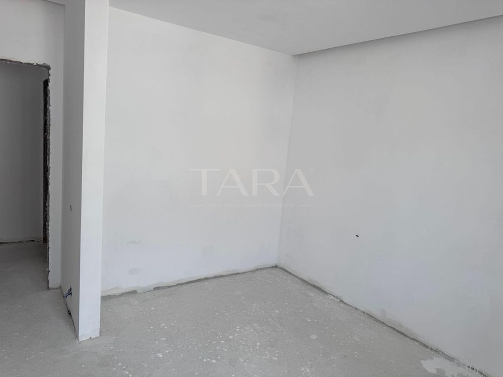 Apartament 3 camere, semifinisat, 77 mp utili total. - Poză 5