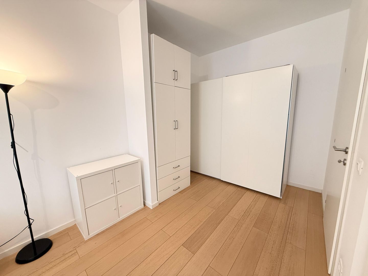 2 camere Ivy | Loc parcare subteran cu statie incarcare electrică - Poză 6