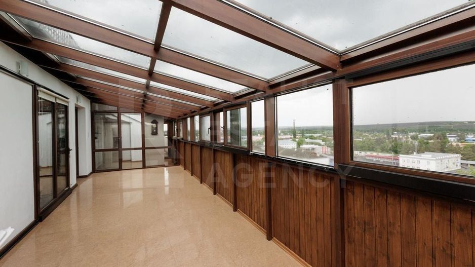 Vânzare, penthouse cu suprafața de 227 mp, str. Romană, Ungheni - Poză 27