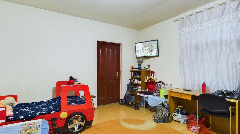 Apartament  2 camere la curte comună - Poză 5