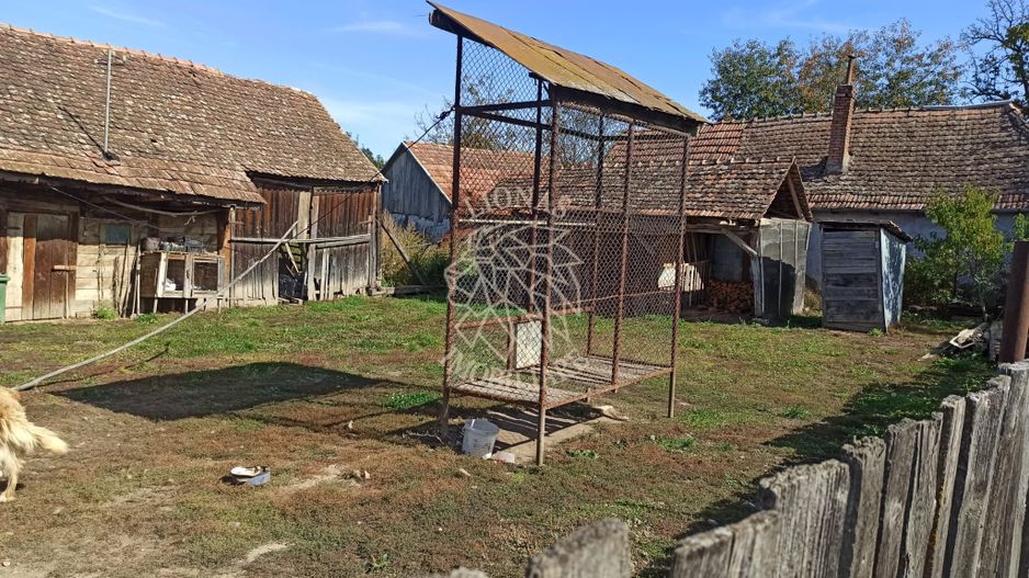 Casa 60 mp-teren 1044 mp-magazie, grajd, fanar-Teaca, 32km de Bistrita - Poză 3