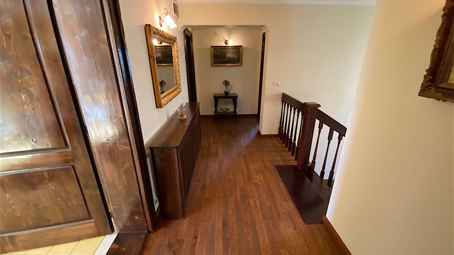 Casa in stil clasic zona Ghiroda - Poză 12