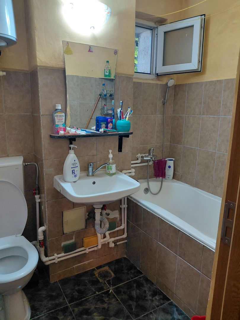 Apartament 2 camere, 45 mp, Micro 40 – Etaj 3/4, centrală termică, balcon - Poză 10