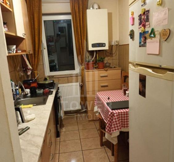 Apartament decomandat 2 camere Vasile Aaron 50mpu - Poză 7