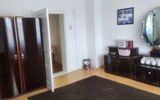 Casa individuala 3 camere renovata recent teren 803 mp in Agnita - Poză 4