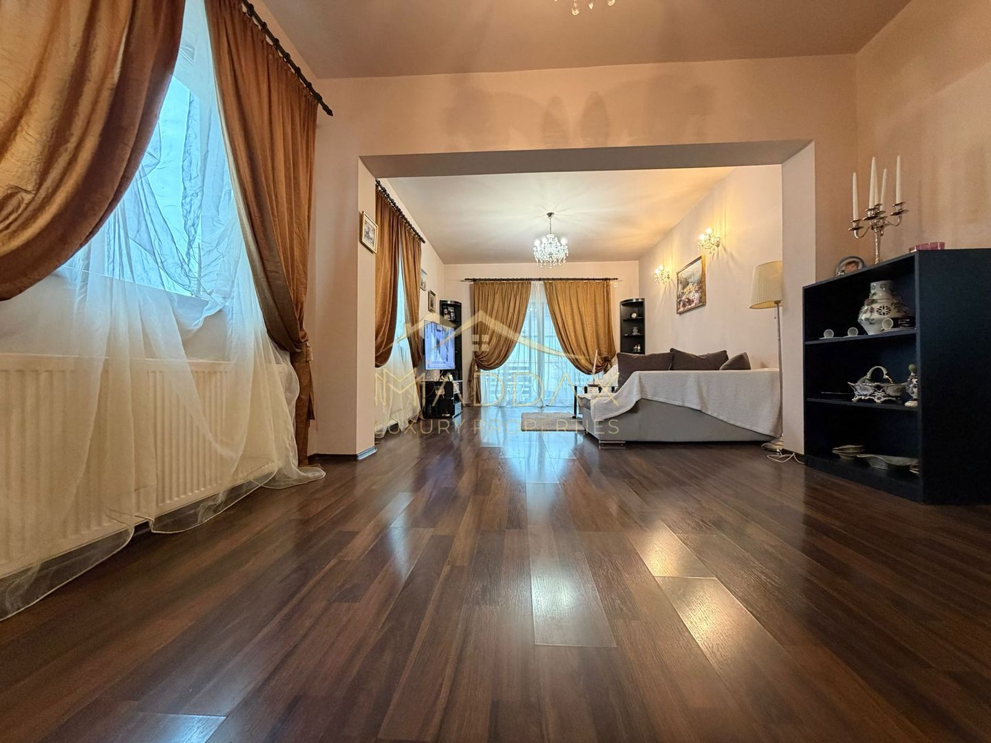 Vila spatioasa cu vedere spre lac Corbeanca - Poză 15