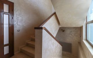 Casa deosebita cu teren de 900mp in cartierul Faget - Poză 11