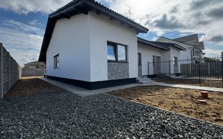 Duplex pe Parter | Pozitie excelenta | Toate utilitatile | 100m pana la asfalt - Poză 2