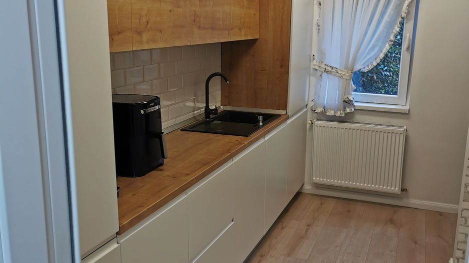 Zona liceului de Informatică, 3 camere decomandate - Poză 1