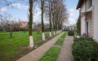 Proprietate cu 2 case I 1.700 mp teren I aproape de lac – Ghermănești - Poză 2