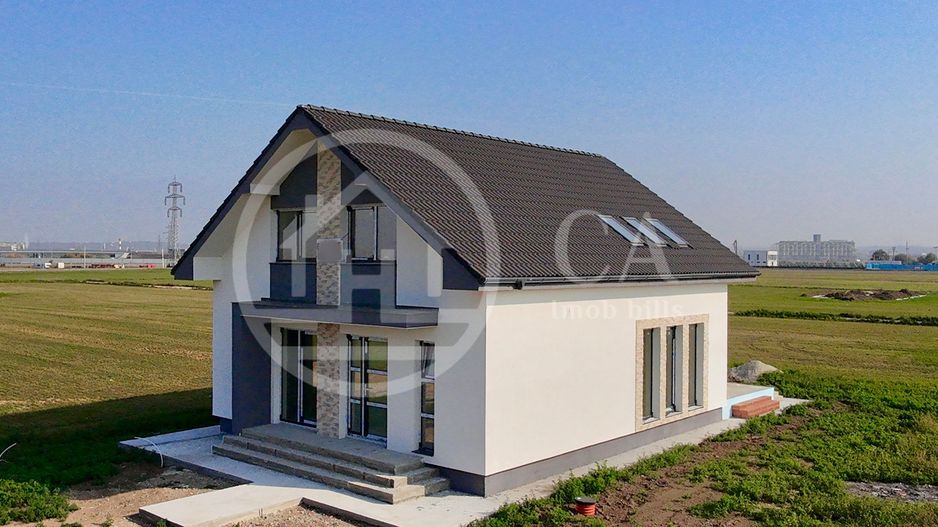 Casă de vânzare cu 4 camere in Sântandrei, Bihor - Poză 2