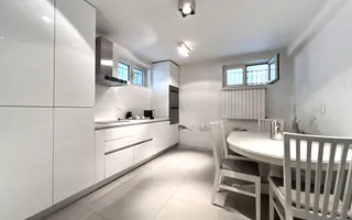 Apartament in Vila | Dorbanti - Capitale | De Vanzare | 1946 - Poză 25