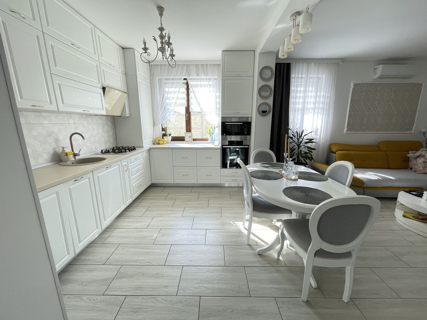 Duplex frumos amenajat si mobilat in Dumbravita - Poză 4