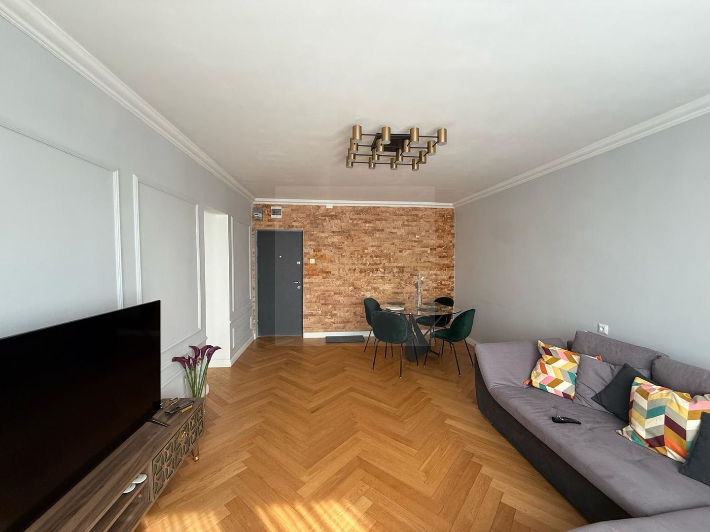 2 camere | Sala Palatului - Calea Victoriei | Renovat - Poză 2