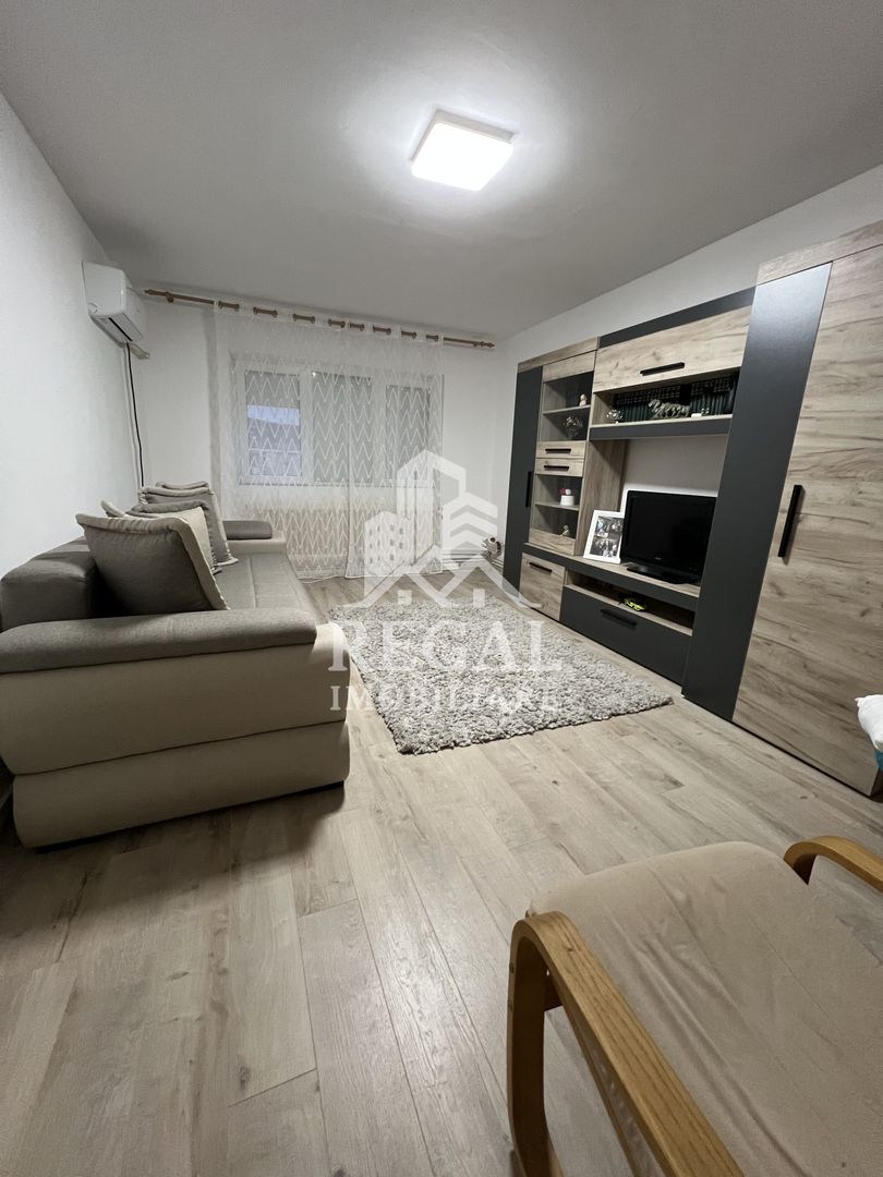 Apartament 2 camere, Micro 5/1 – mobilat și utilat, renovat complet - Poză 1