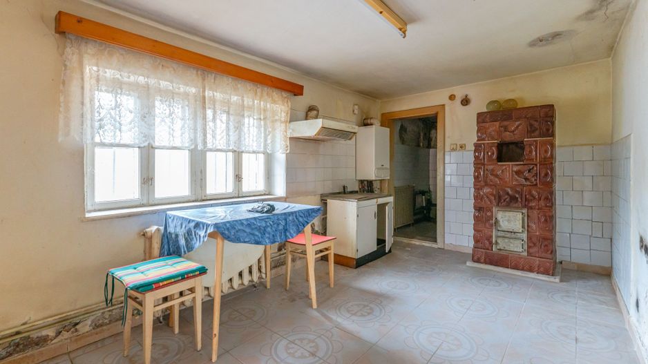 Casă individuală de renovare în Bod, Brașov - Poză 4