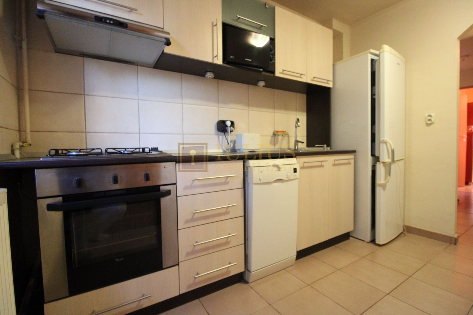 3 camere + 2 bai, centrala proprie. zona Aradului. - Poză 5