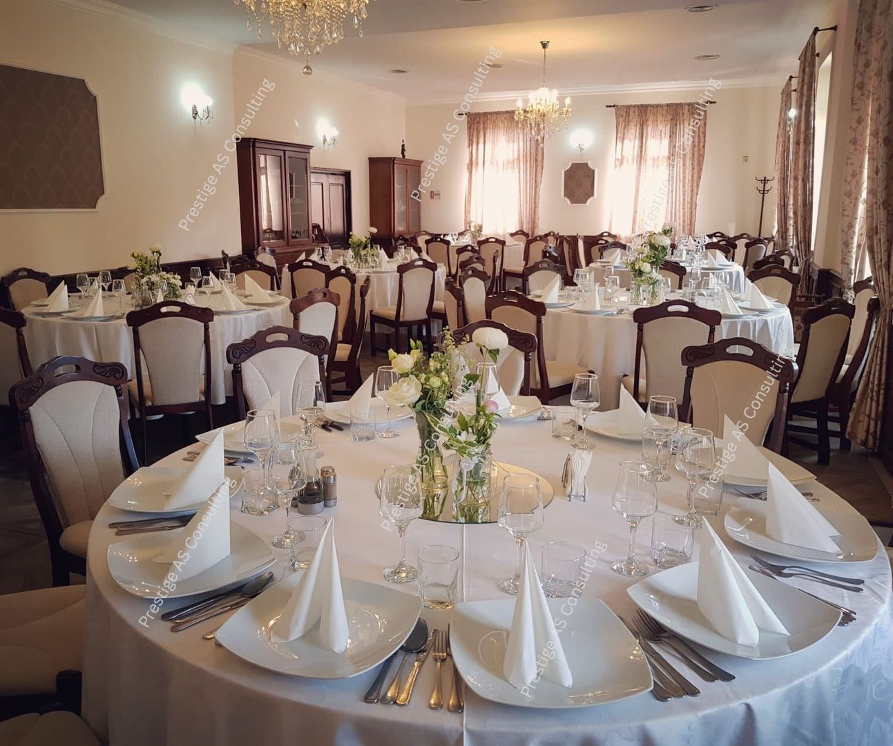 Pensiune cu restaurant si piscina | 730 mp | Investitie premium- Urseni - Poză 8