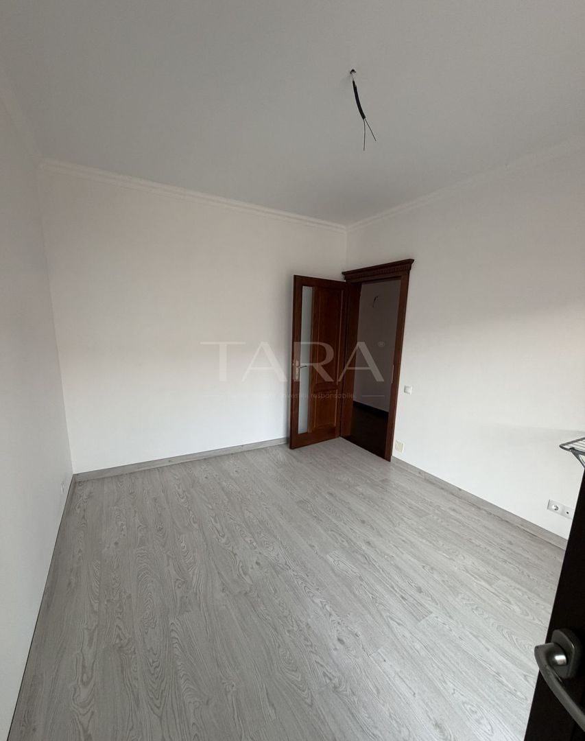 Casă tip duplex, modernizată integral, în zona Terra – Florești. - Poză 8