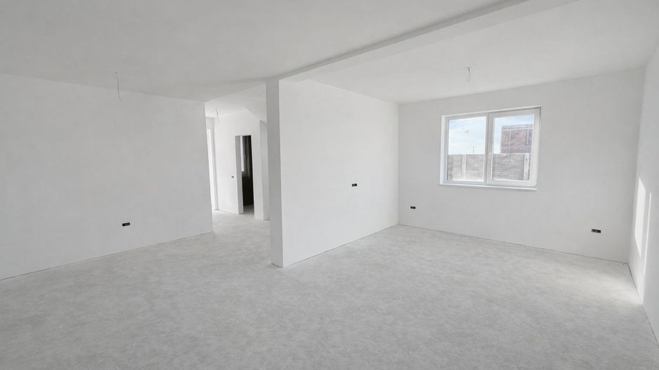 COMISION 0 | Duplex de Vanzare | Sacalaz | 4 Camere + Spatiu Tehnic - Poză 2