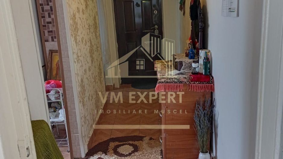 APARTAMENT 2 CAMERE PARTER CENTRU CAMPULUNG - Poză 3