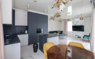 Oportunitate investitie! Vanzare casa cu 3 apartamente in Europa! - Poză 7