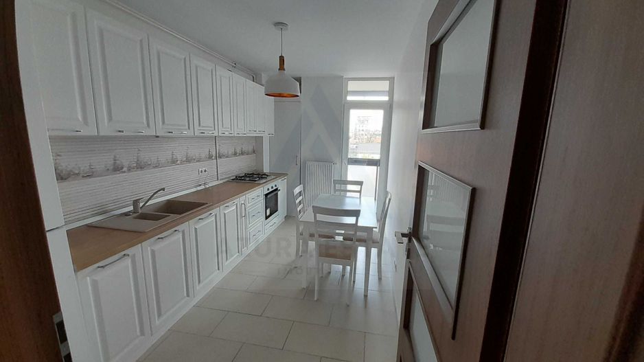 Apartament modern 3 camere 70 mp utili balcon 10 mp parcare in Strand - Poză 4