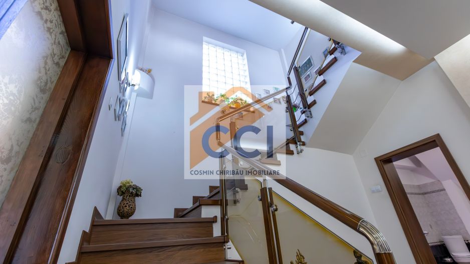 Proprietate exclusivistă ultracentrală -eleganță, spațiu și rafinament - Poză 22