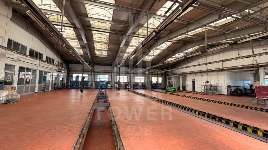 Hala industrială+spații administrative- Str. Tractorului - Poză 1