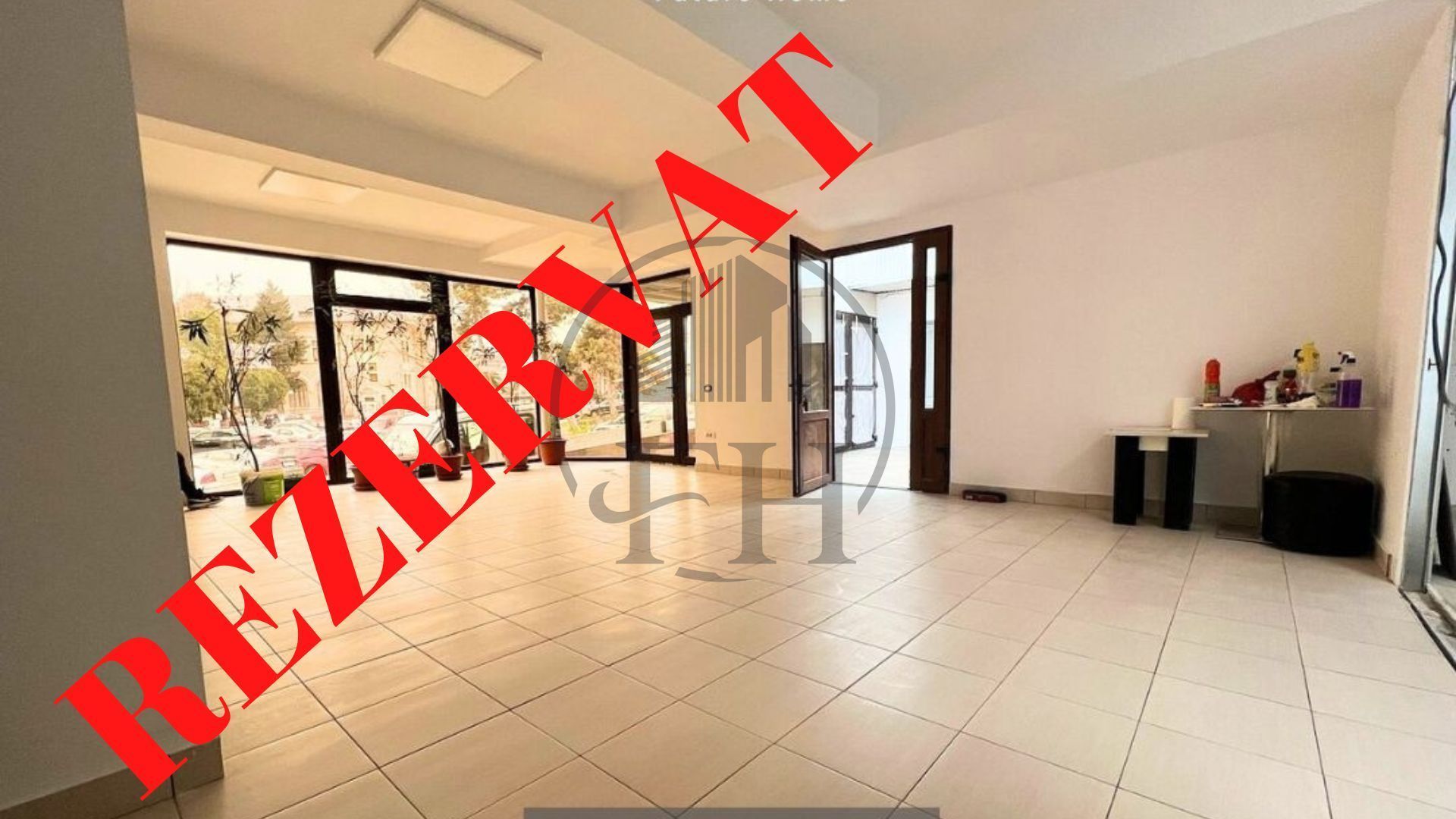 Spațiu comercial cu o cameră de închiriat în Central, Constanta - Poză 4