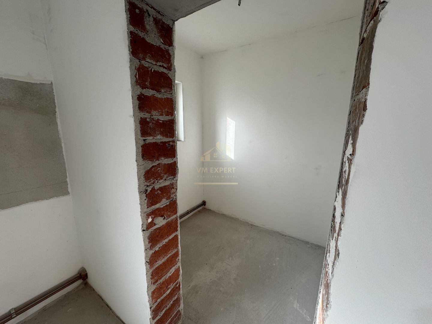 VILA 5 CAMERE,TEREN 560 MP, CAMPULUNG, ARGES - Poză 15