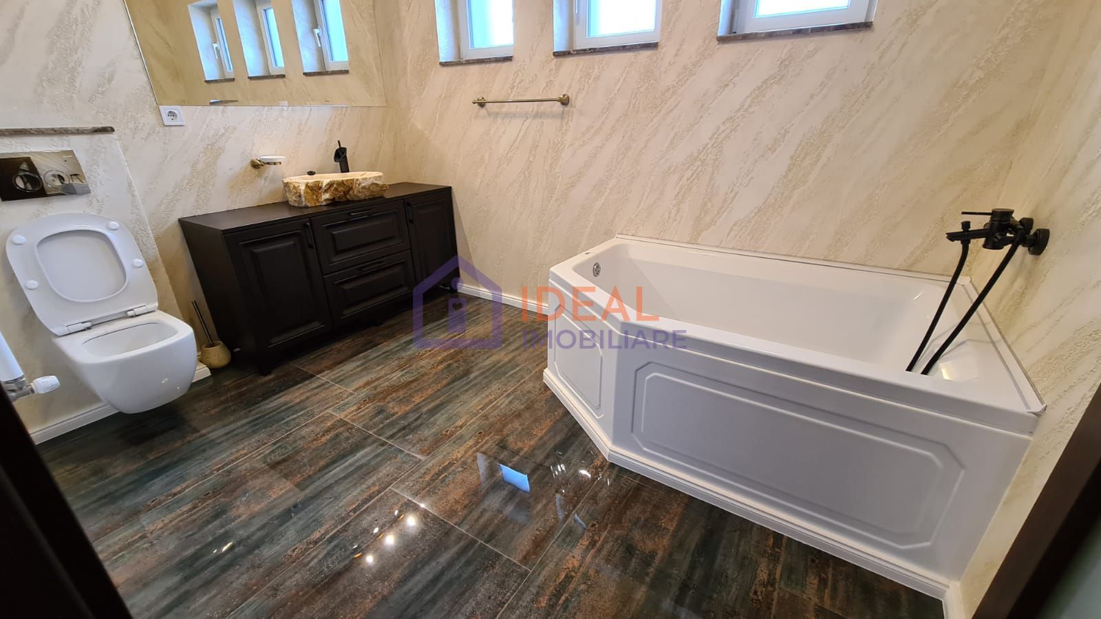 Casa de LUX cu 4 camere si gradina, in Cartierul Arhitectilor - Poză 21