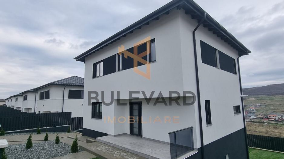 Case individuale cu teren de 440 mp+apartament la demisol! - Poză 3