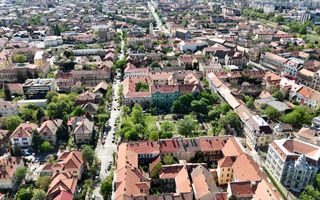 Apartament in clădire istorică P-ta Plevnei cu vedere parc - Poză 14