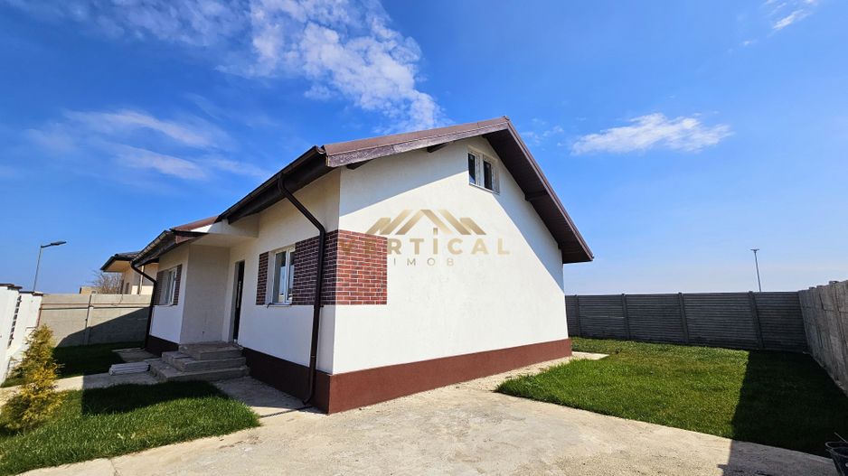 Casa parter cu 3 camere si teren 360 - comuna Berceni - Poză 5