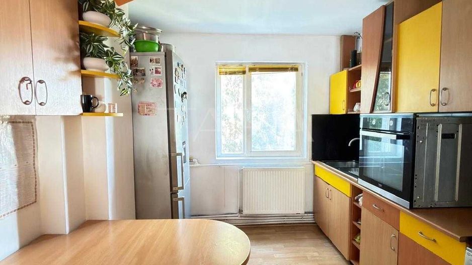 Apartament 4 camere, strada Mehedinți, Mănăștur. - Poză 6