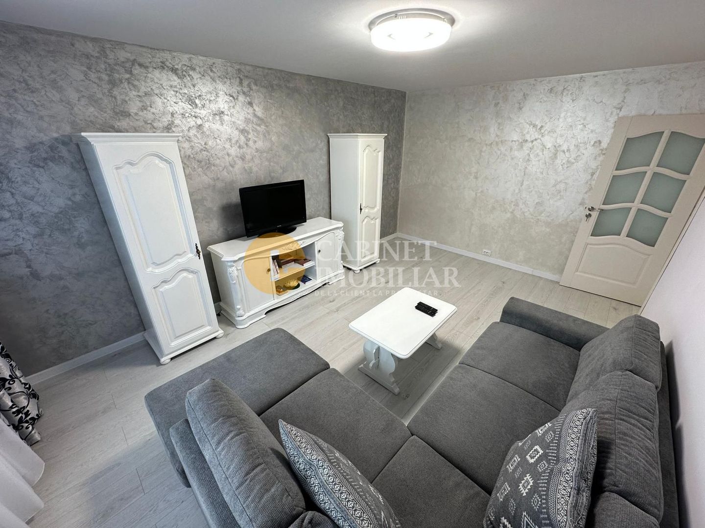 3 CAMERE DECOMANDAT 74 MP ULTRAFINISAT - Poză 1