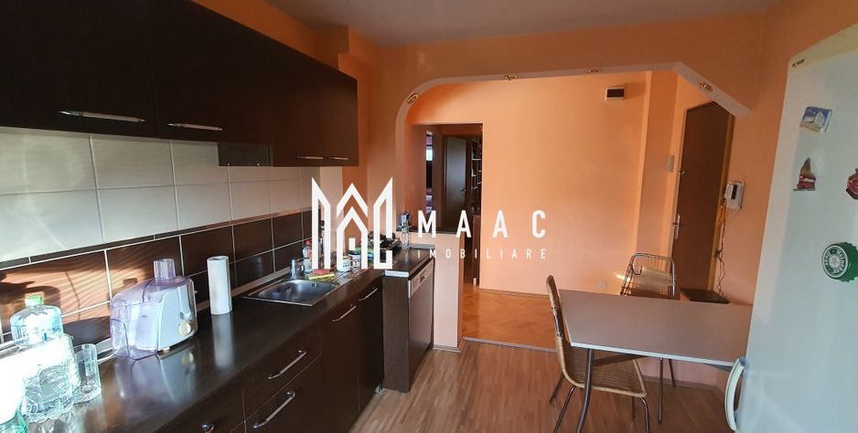 Apartament 3 camere | 2 bai | Decomandat | Zona  Sub Arini - Poză 2