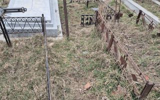 Loc de veci disponibil în Cimitirul Sfânta Treime, cartierul Pacurari, Iași - Poză 2