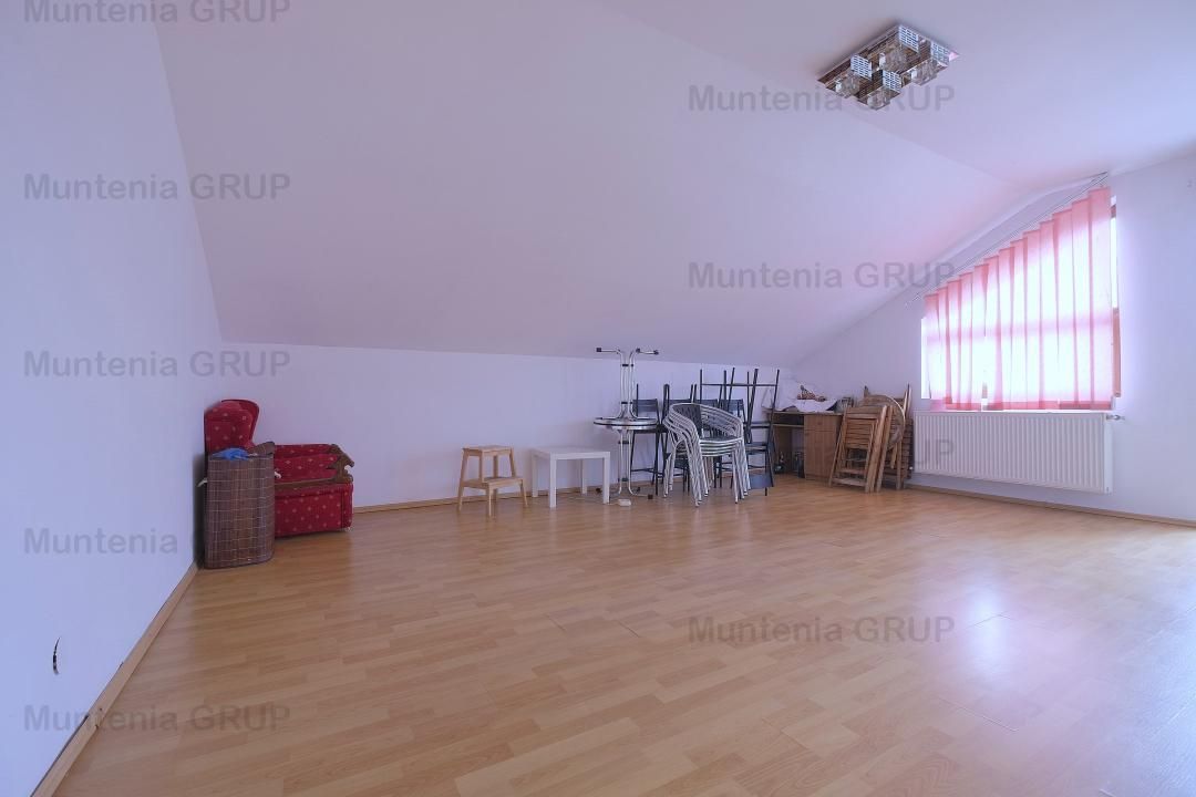 DOBROESTI - Str. Doinei, vila P+E+M, 6 camere, 3 bai cu fininsaje LUX - Poză 18