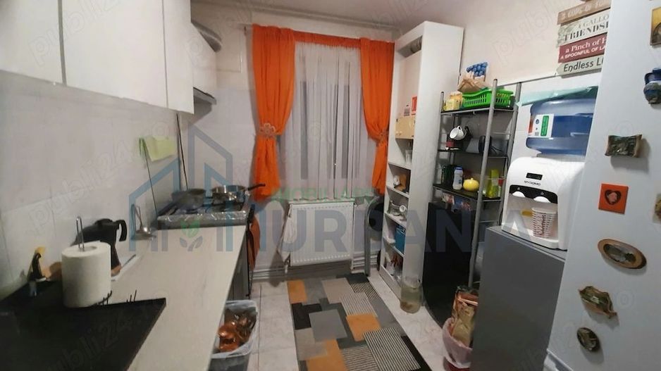 Apartament 3 camere, etaj 4, zona Podul Roș, Iași - Poză 1