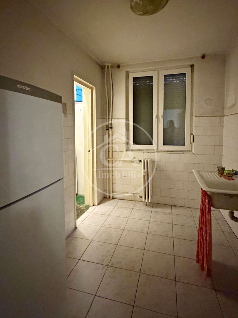 Apartament cu 3 camere de închiriat în zona Rogerius, Oradea - Poză 5