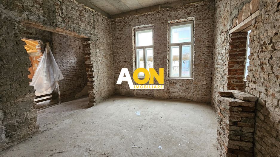 Conac boieresc în zona centrală a municipiului Alba Iulia - Poză 6