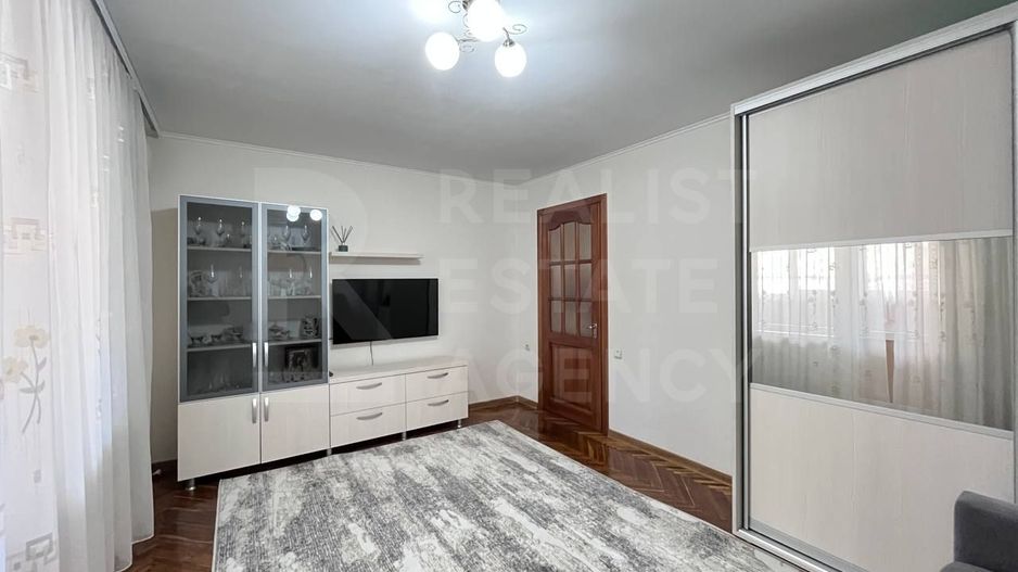 Vânzare, apartament, 2 camere, strada Vasile Bodiu, Cicana - Poză 1