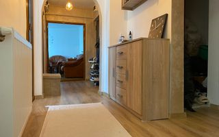 Compartimentare decomandata! Vanzare apartament cu 3 camere-Micro 11 - Poză 15