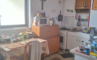 Apartament cu 2 camere de vânzare - Poză 3