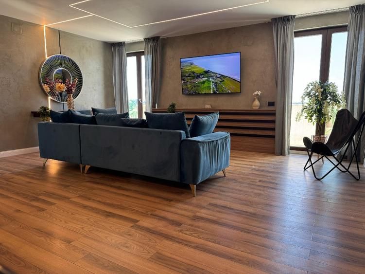 Penthouse spectaculos cu terasă panoramică | 3 camere | 93mp | Loc de parcare - Poză 1