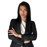 Lavinia Paraschiv - PROPERTY LAB