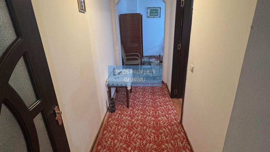 Casă cu garaj – str. Mărășești - Poză 13