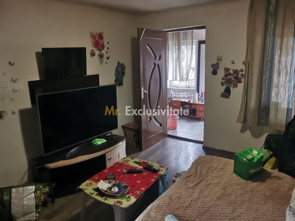 Casa de vanzare - comuna Pielesti - Poză 5